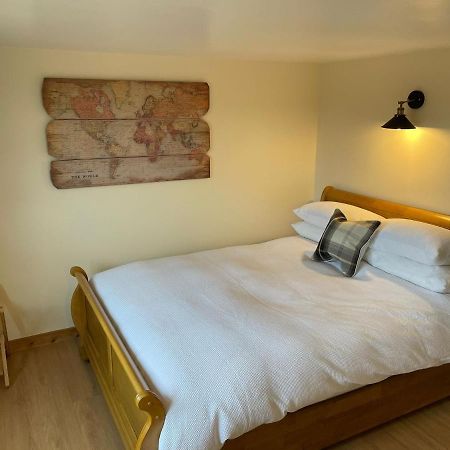 Little Buttercup Cottage Бракли Екстериор снимка